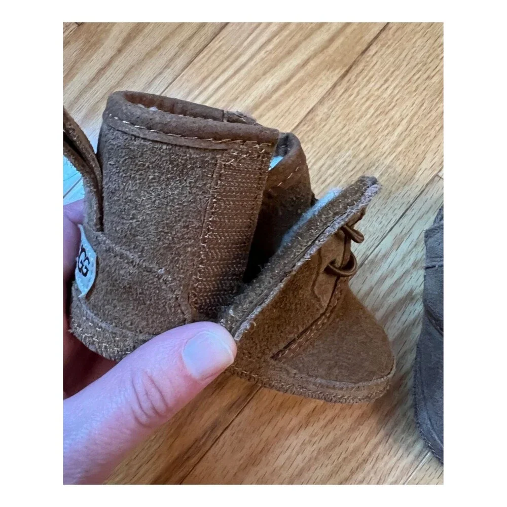 UGG Baby Infant Toddler Neumel Boots Chestnut Suede Infant US Size 4-5 UK Size 4